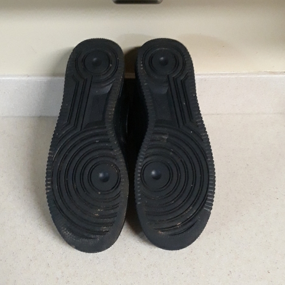 NIKE AIR FORCE 1 MID ' 07. SZ. 8.5 - Picture 5 of 6